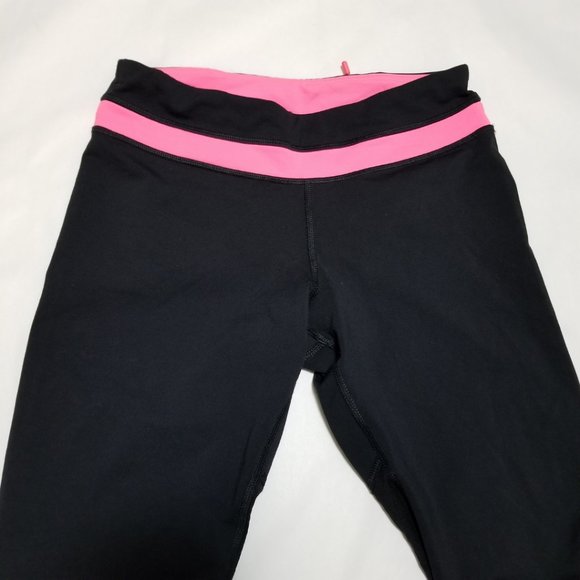 Lululemon Black/Pink Luxtreme Inspire Crop - Picture 4 of 6
